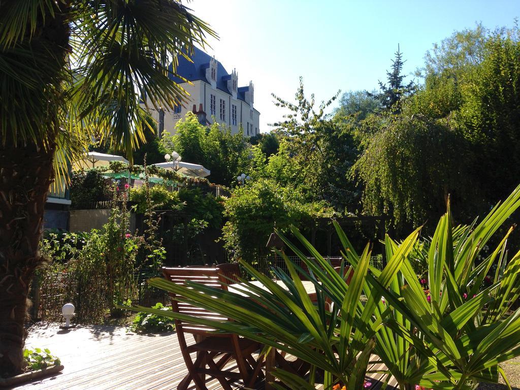 Bed and Breakfast Le Lavoir Шатору Экстерьер фото