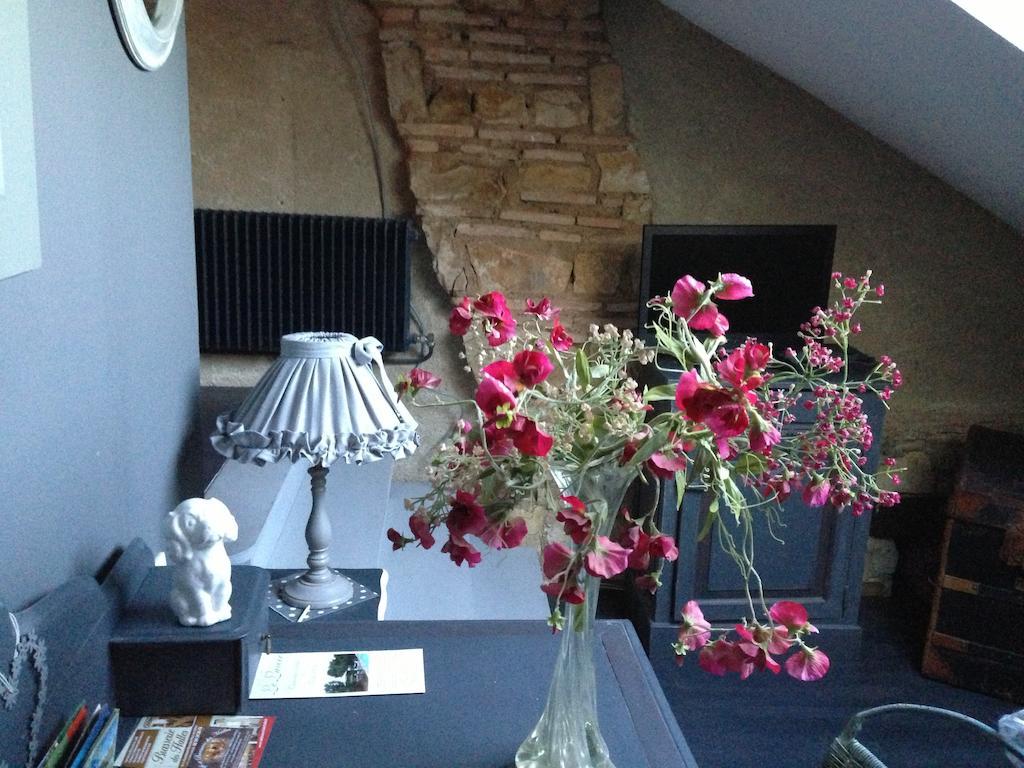 Bed and Breakfast Le Lavoir Шатору Номер фото