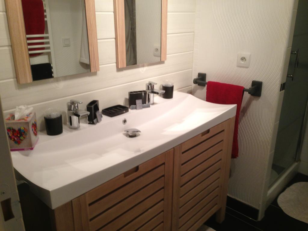 Bed and Breakfast Le Lavoir Шатору Номер фото