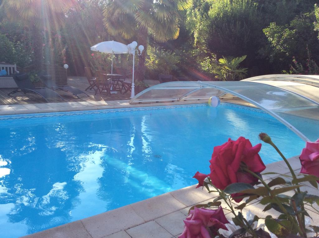 Bed and Breakfast Le Lavoir Шатору Экстерьер фото
